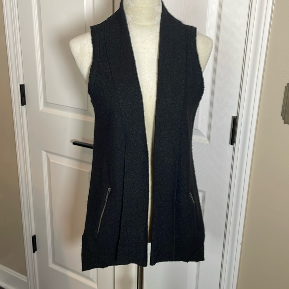 Apropos Wool Blend Black Vest Size Small‎